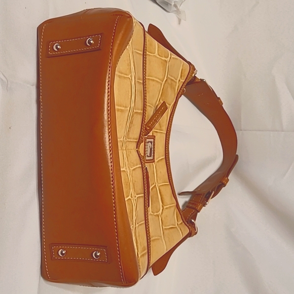 DOONEY & BOURKE Honey Gold Embossed Croc Leather Tote Briefcase Shoulder Bag - Picture 4 of 13